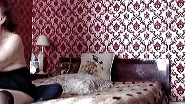 若い男は、カメラの前で彼のペニスを吸うために恥ずかしがり屋に乾杯 ムータン エロ 動画