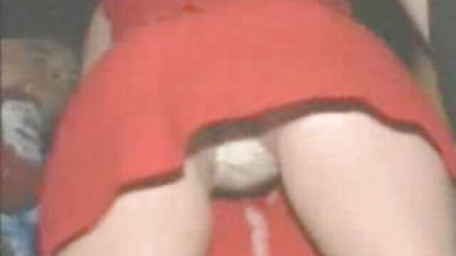 ブロンドは、油で水ながら、少年のコックを引っ張った 女性 向け 安心 エロ 動画