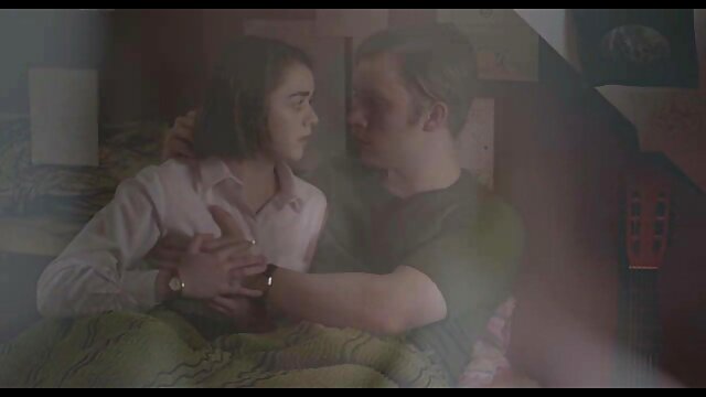 Busty stepmom Ava ガールズ し ーエッチ Addams fucks情熱的に酔って継娘